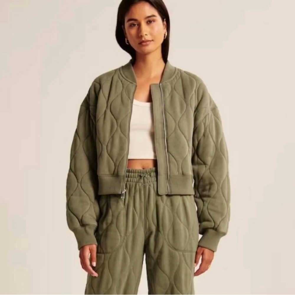 Olive green Abercrombie quilted bomber jacket